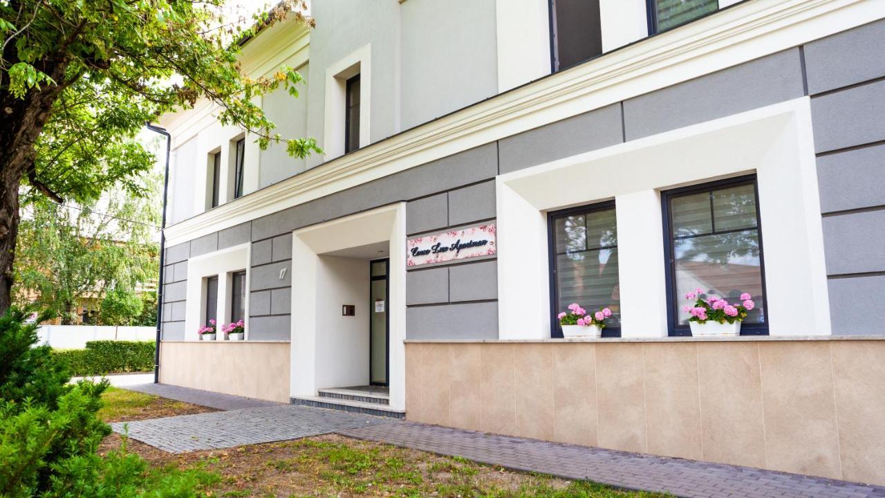 גיולה Corso Lux Apartman מראה חיצוני תמונה